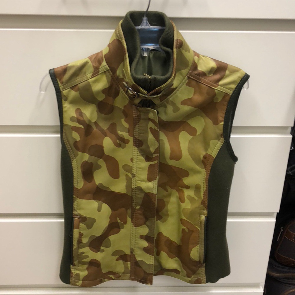 Camouflage Vest from Argentina (NEVER WORN)